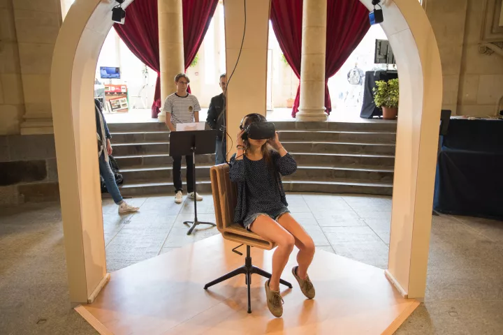 Installation de l'Opéra immersif dans la Rotonde